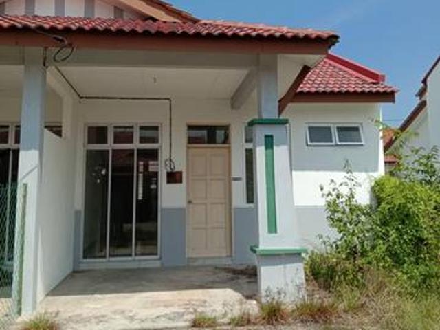 End Lot Teres Setingkat di Tumpat