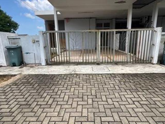 End lot teres setingkat kotasas evergreen 2 sebelah taman NON BUMI