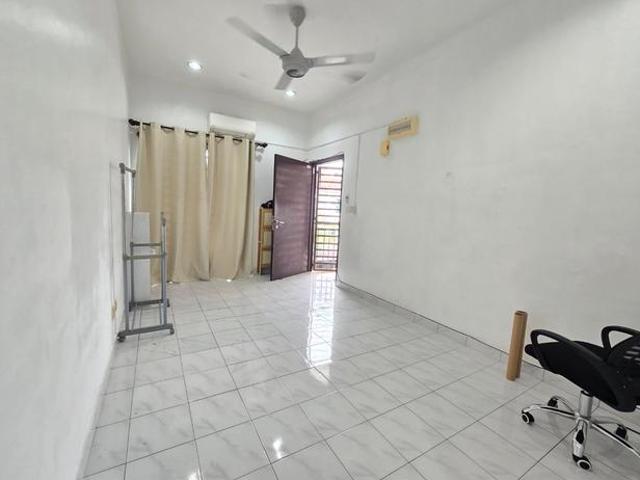 END LOT Townhouse Taman Tropika 2 Sungai Tangkas Kajang