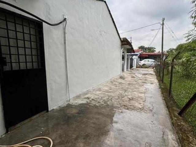 end lot v 10 ft land Single Storey full loan Taman Universiti Skudai