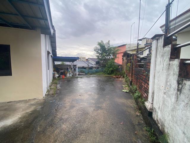 End Lot V land Single Storey Taman Ungku Tun Aminah Skudai Perwira
