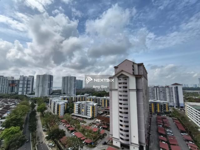 End lot with extra 10ft land Renovated unit Gated & guarded