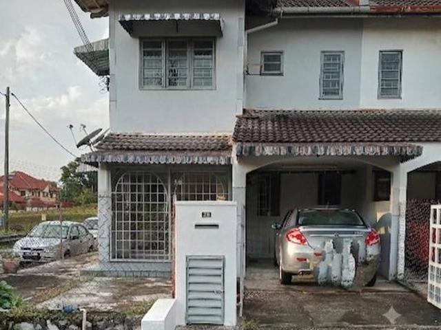 END LOT 20X70 GATED GUADED Double Storey USJ 3 Subang Jaya
