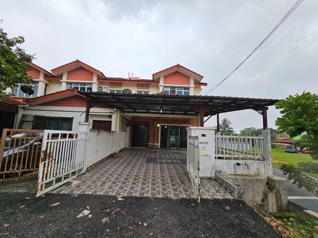 END LOT 22x70 2 Storey Terrace Bandar Tasik Kesuma Fasa 8