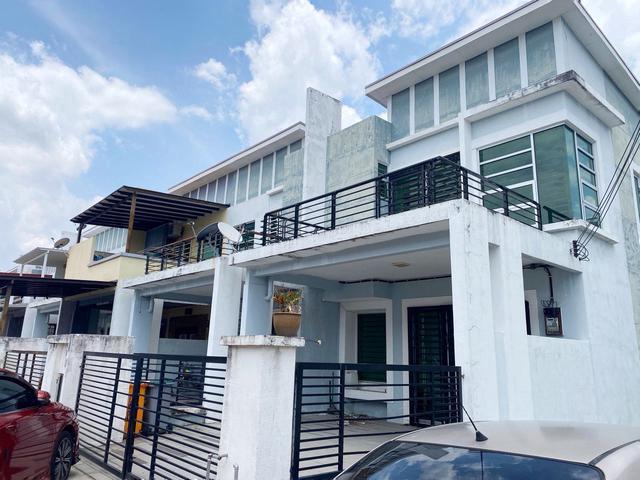 End Lot 2 Storey Terrace Nusari Aman 2 Bandar Sri Sendayan Seremban