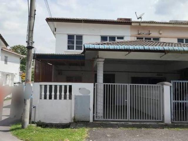 End lot 2 Storey Terrance House Taman Sentosa Klang