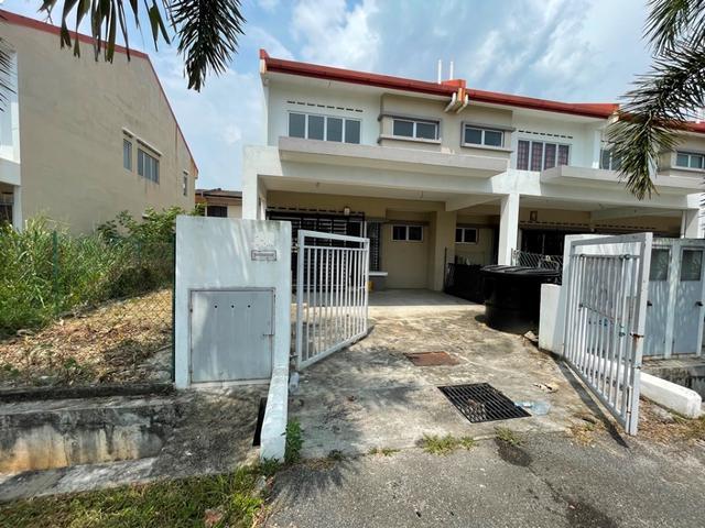 END LOT 30X65 Telok Panglima Garang Double Storey with 10ft land