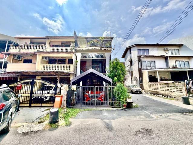 END LOT 3 Storey Terrace Taman Seraya Ampang