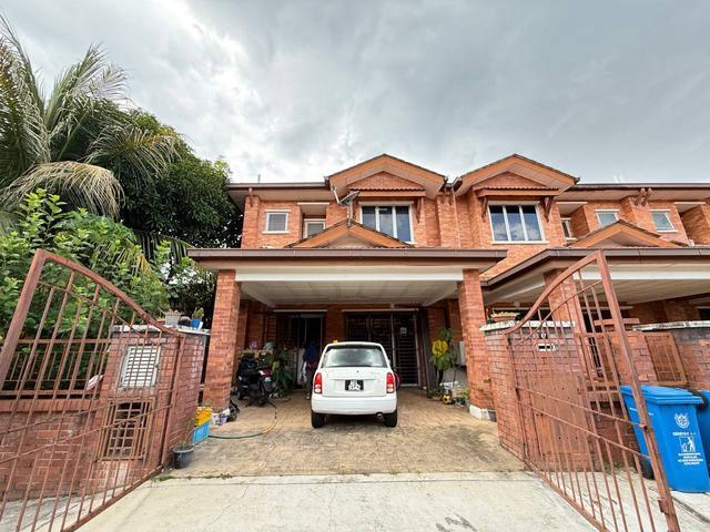 END LOTDouble Storey Terrace House Alam Budiman