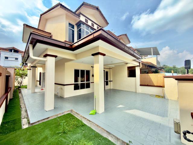 END LOTFACING OPEN Double Storey VISTA HILL BANDAR MAHKOTA CHERAS