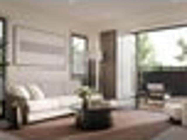 End Townhouse Spacious Stunner