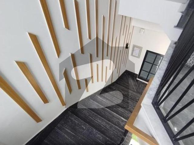End Your Search For House Here And sale Now Faisal Town F 18