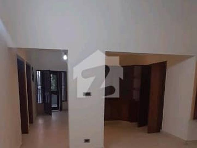 End Your Search For Upper Portion Here And Rent Now