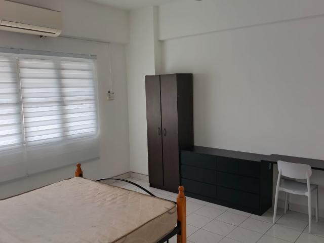 endah ria, condominium
