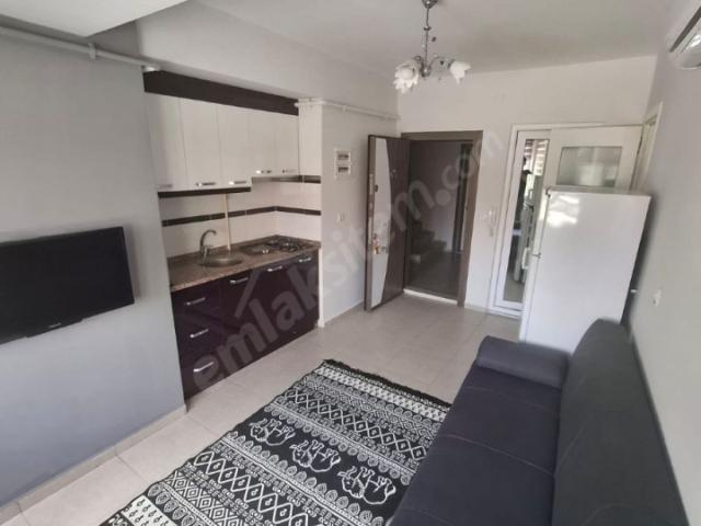 ENDER UYSAL GAYRİMENKULDEN ASMALIEVLERDE SATILIK BALKONLU ARAKAT 1+1 FIRSAT APART. 45 M2 BİREYSEL