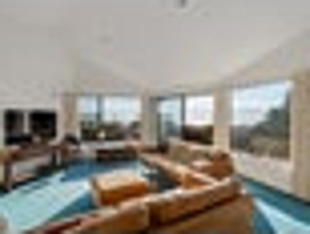 Endless Views, Privacy, Exceptional Family Living