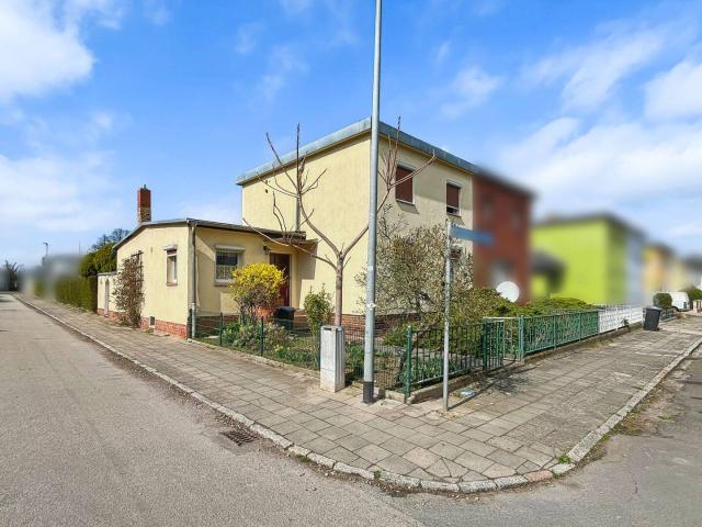 Endlich Platz für alle familienfreundliche Doppelhaushälfte mit Garten und Garage