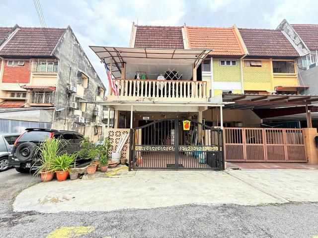 ENDLOT 3 Storey Terrace Taman Bukit Teratai Ampang Selangor