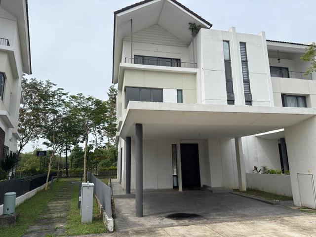 ENDLOT 3 sty Freehold House Tamansari Amaryllis Rawang