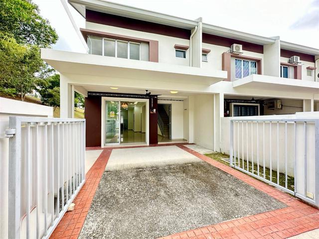 ENDLOT 2 Storey Greenwoods Cendana Bandar Baru Salak Tinggi