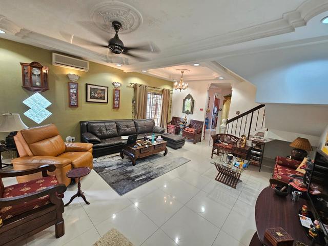 ENDLOT 2 Storey Puncak Jalil EXTRALAND 10FT RENOVATED EXTENDEDBACK