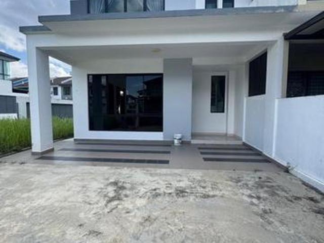 EndLot Double Storey Terrace House Austin Dutanear seri Austin