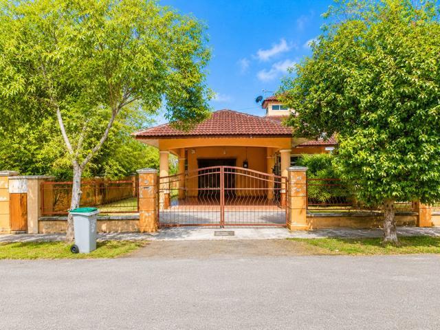 ENDLOT FREEHOLD Semi D Taman Delima Raya Bukit Baru Melaka