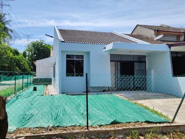 ENDLOT New Refurbish Single Storey Seksyen 2 Bandar Baru Bangi