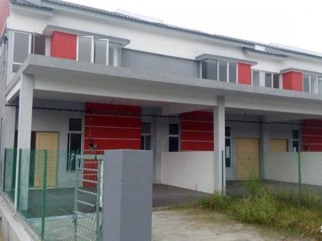 endlot satu setengah tingkat di tmn bentara, jln bangau, tpg