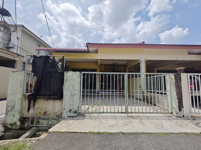 ENDLOT SINGLE STOREY TERRACE TAMAN UTAMA SEGAMAT For Sale