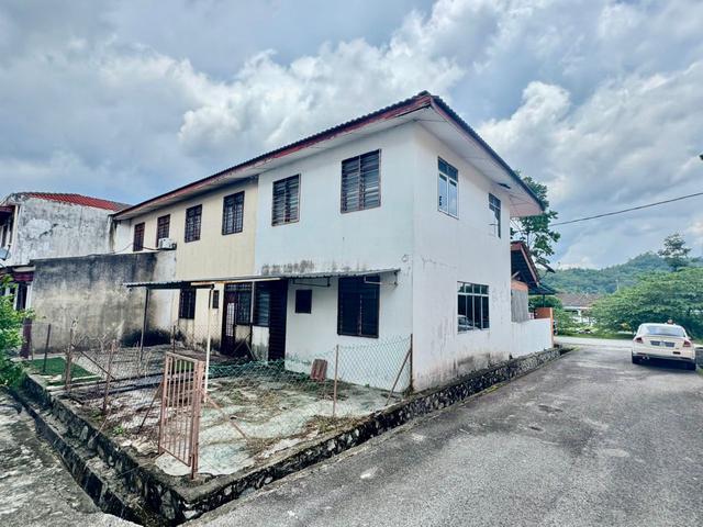 Endlot Tak Menghadap Rumah Orang Teres 2 Tingkat Seroja Bukit Sentosa