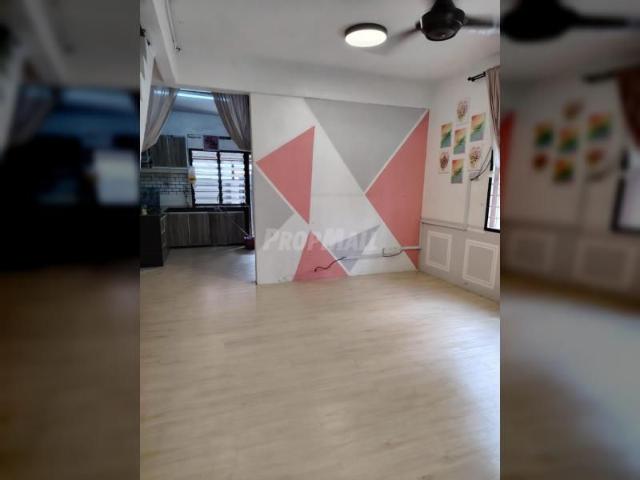 ENDLOT UNIT 2 Storey Terrace Taman Dendang, Telok Panglima Garang | PARTIAL FURNISHED