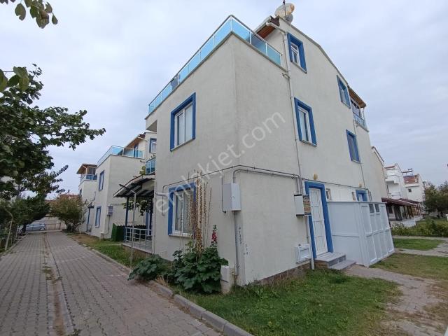 Enez Gaziömerbey'de Masrafsız Satılık Villa