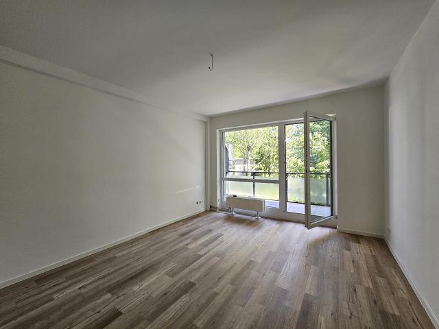 Energetisch sanierte Wohnung mit Balkon in Lichterfelde West!