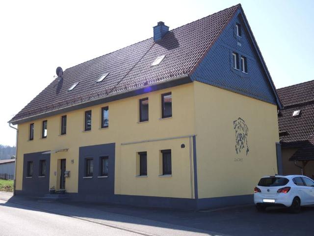 Energetisch saniertes 3 Familienhaus inkl. Nachbargrundstück zu verkaufen