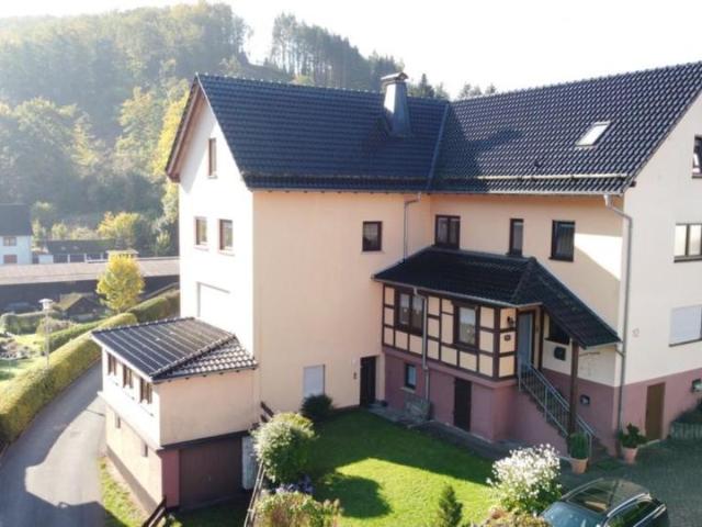 Energieeffizientes Haus – ruhig & gut angebunden – von privat