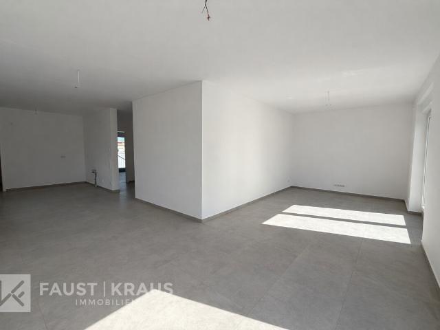Energieeffizientes Wohnen mit herrlicher Dachterrasse und Taunusblick