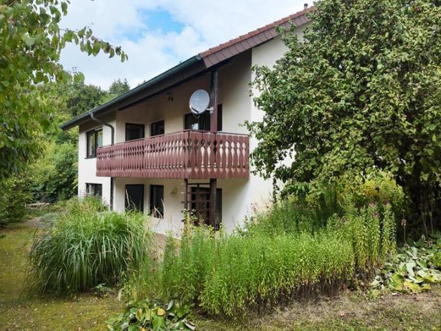 energieeffizientes Zweifamilienhaus mit 238m² ruhig am Waldrand