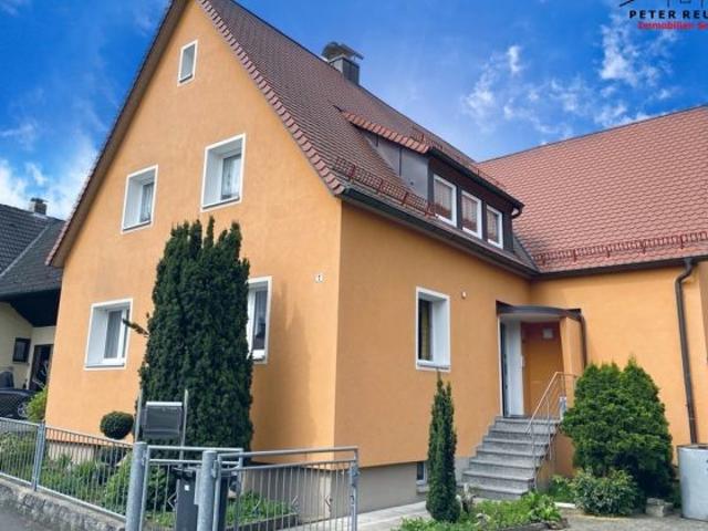 ENERGIESPAREN ANGESAGT: ZWEIFAMILIENHAUS SOFORT BEZUGSFREI