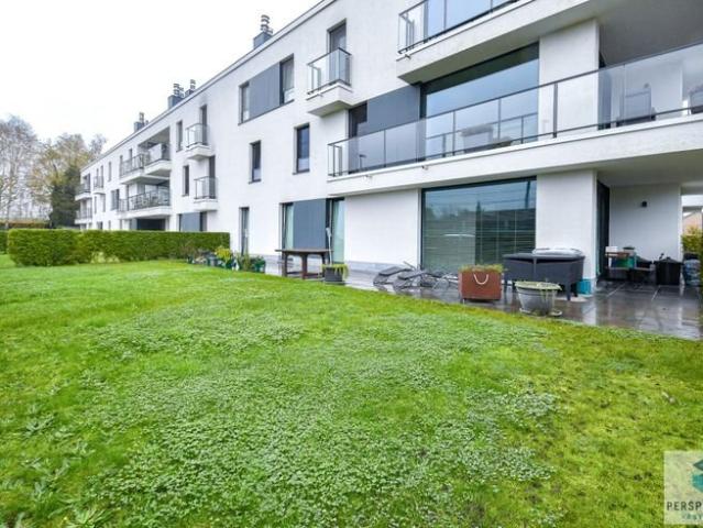 Energiezuinig en lichtrijk gelijkvloers appartement met g.