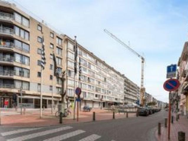Energiezuinig gemeubeld 1 slaapkamer appartement op de 4de v