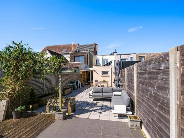Energiezuinige woning met grote tuin en grote garage