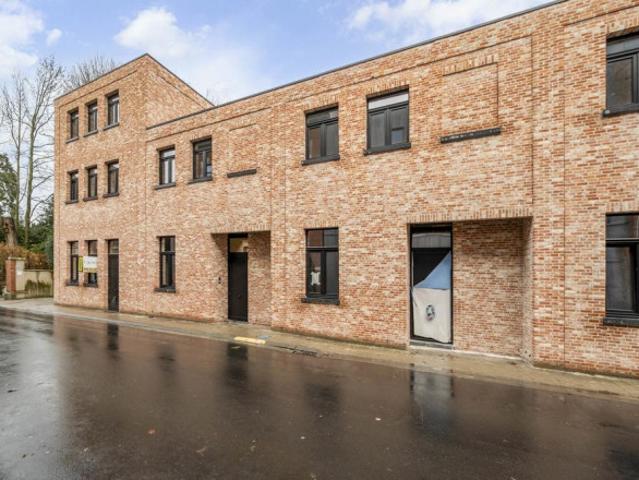 Ruime nieuwbouwwoning met privatieve lift en erg ruime terrassen