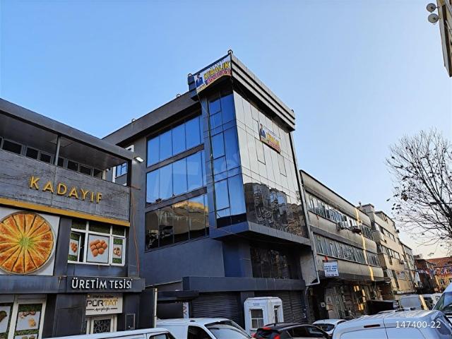 ENES MALİK TORAMAN'DAN PRESTİJLİ CAM GİYDİRMELİ KOMPLE PLAZA