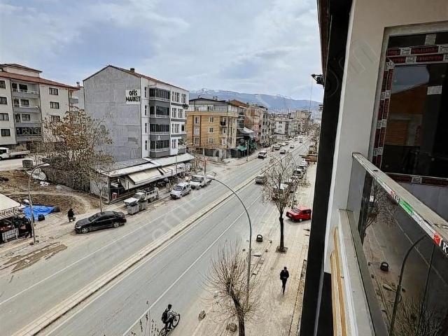 Enes Işık 'tan Üçbağlar Da Sıfır 3+1 Daireler