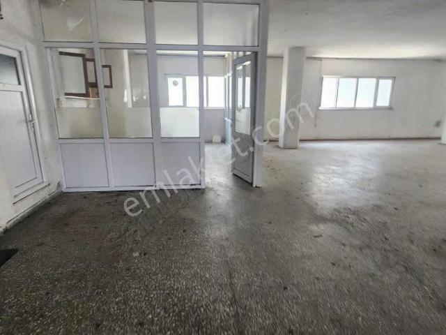 Enes Yeterden 400 M2 Kiralık İş Hani Katı