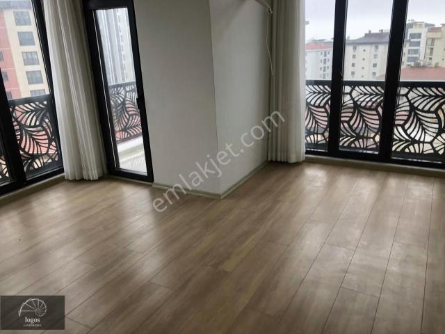 Şenesenevler Sıfır Binada Önü Açık 2+1 Daire