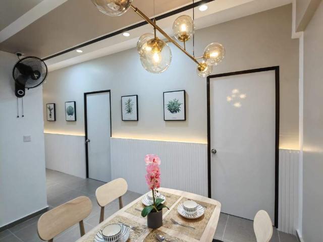 Enesta Kepong Middle Room