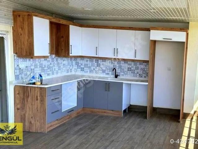 Şengül Gayrimenkul'den Satılık 2+1 100m2 Yenilenmiş Daire