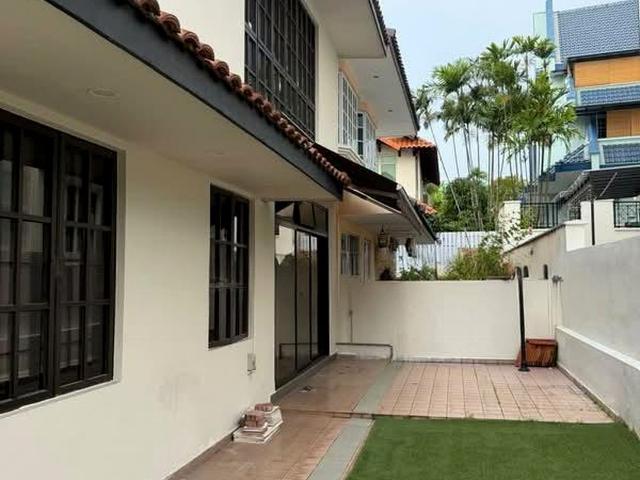 Eng Kong Garden D21, Semi